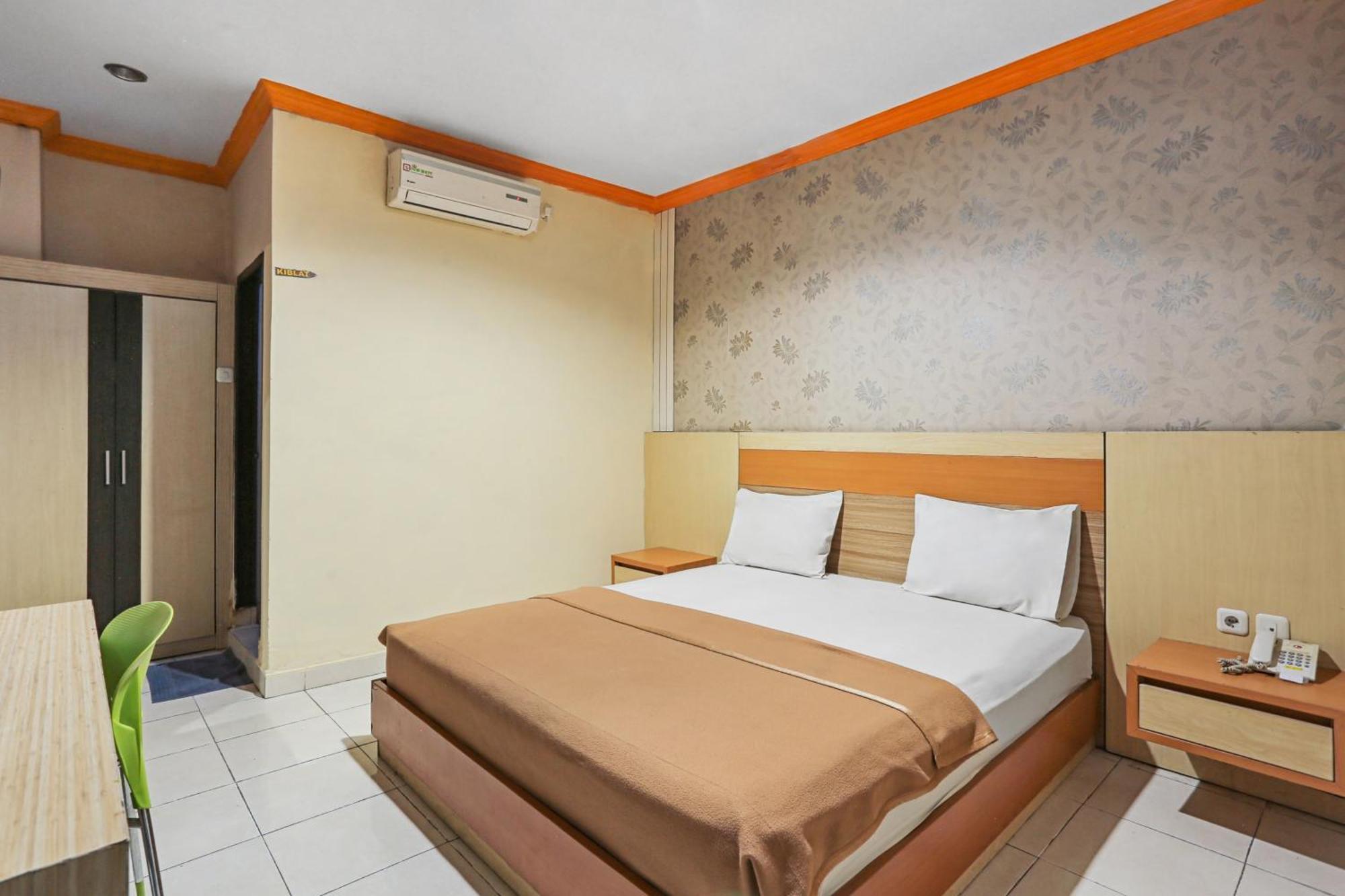 Collection O 93163 Hotel Grand Kartika Parepare Exterior foto